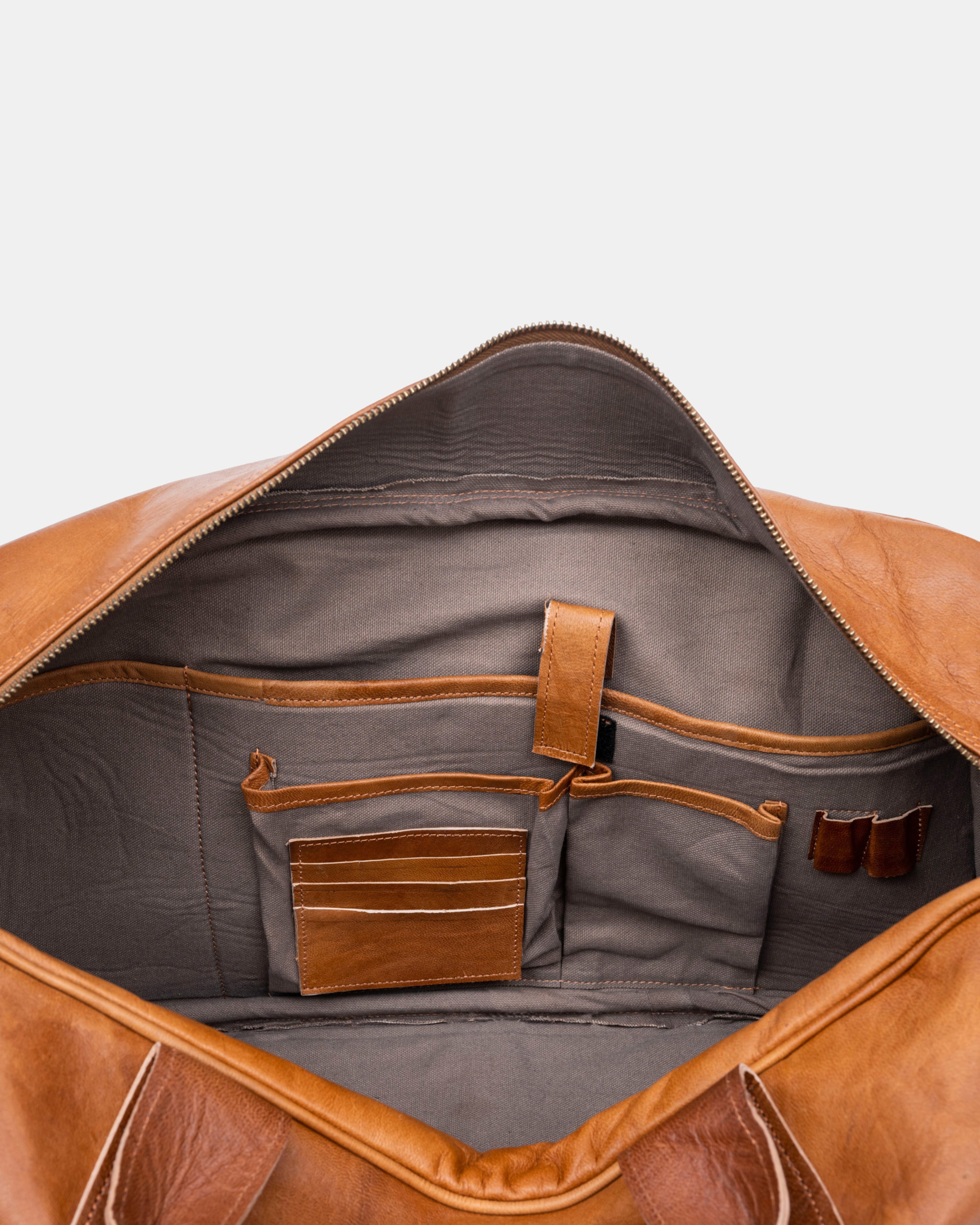 Berliner Bags Vintage Leather Duffle Bag München For Travel Or The Gym Overnight Bag For Men And Women Brown Cognac Berliner Bags Vintage Leather Duffle Bag München For Travel Or The Gym Overnight Bag For Men And Women Brown Cognac